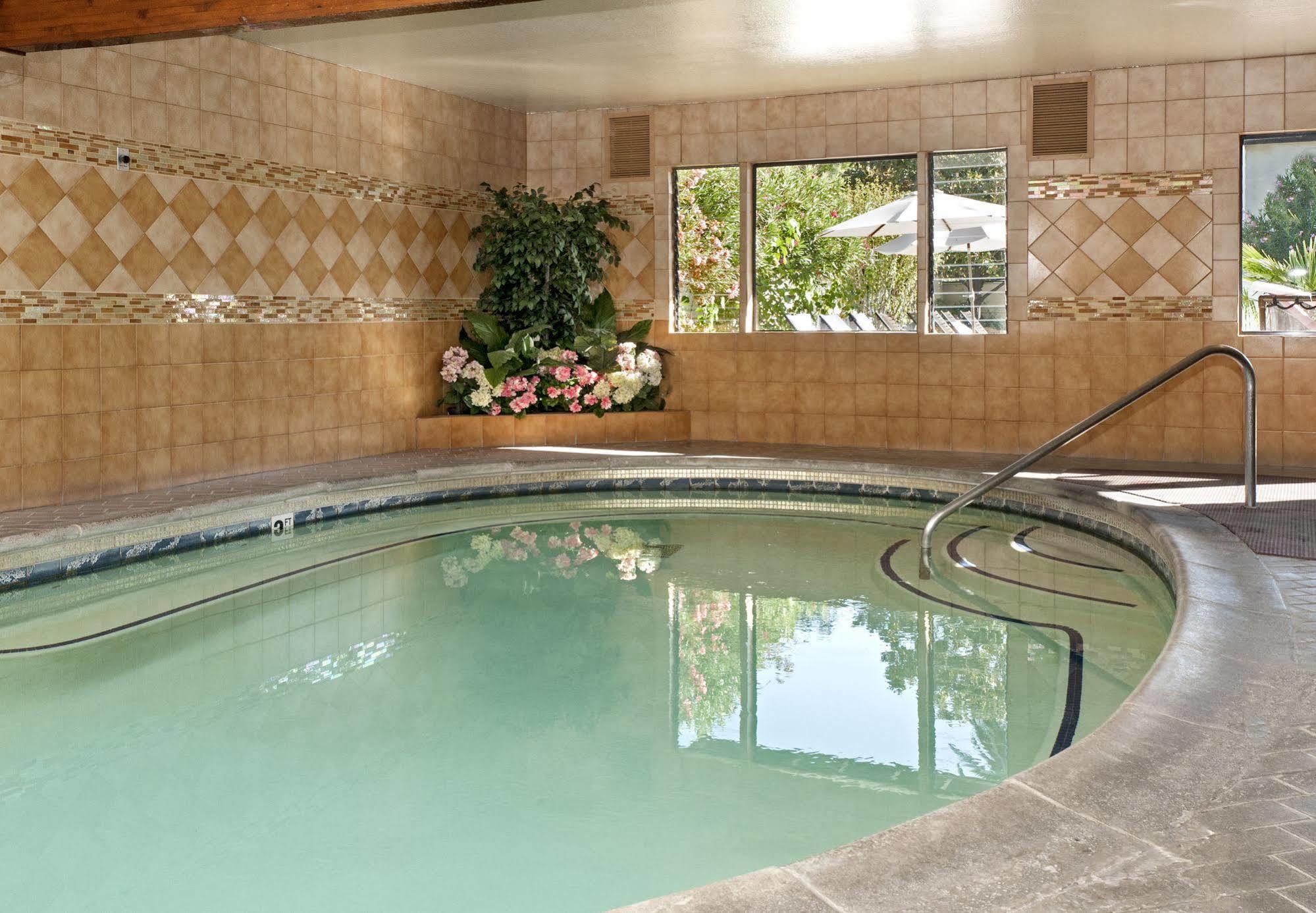 Roman Spa Resort Calistoga Εξωτερικό φωτογραφία