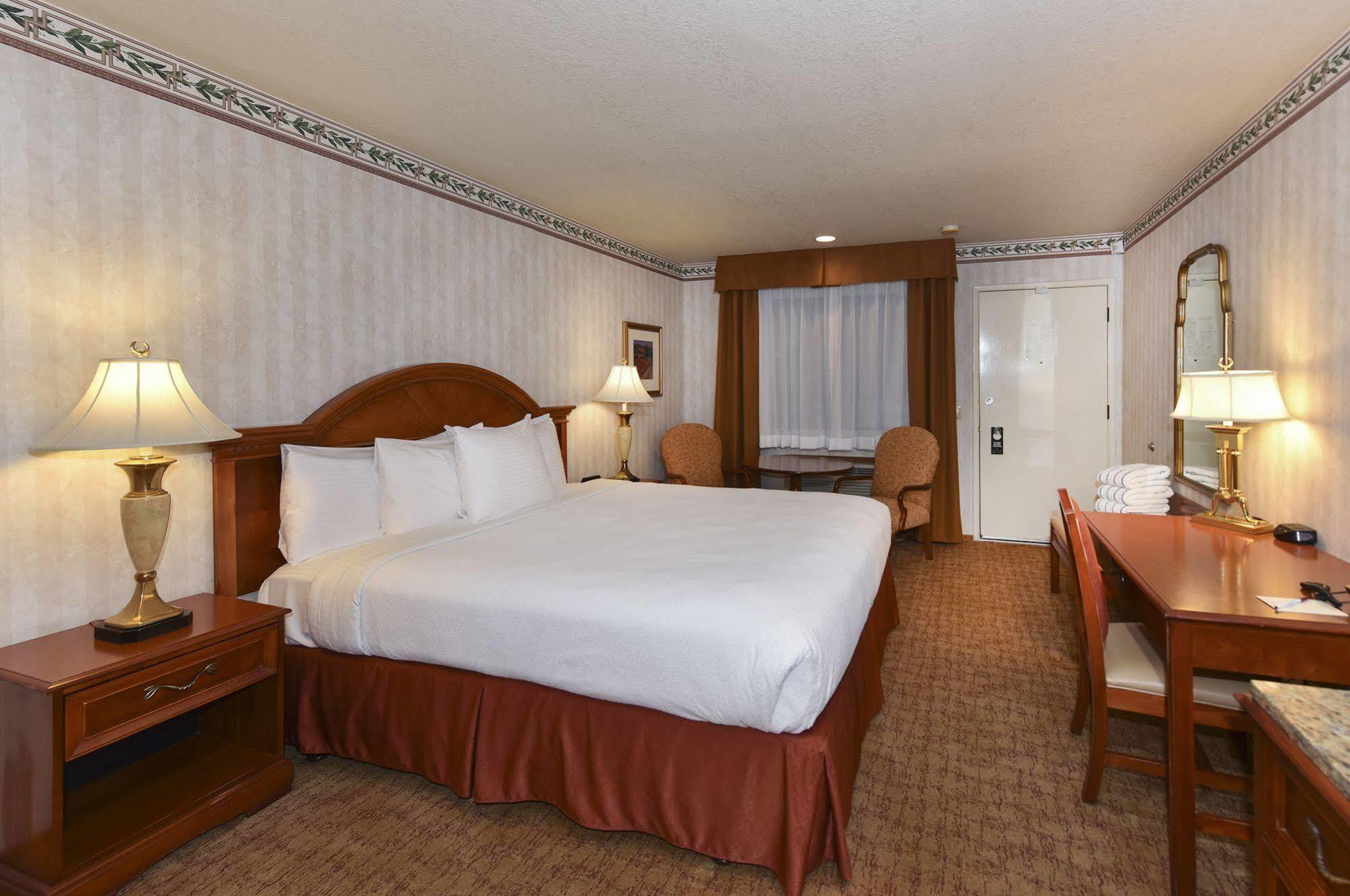 Roman Spa Resort Calistoga Εξωτερικό φωτογραφία