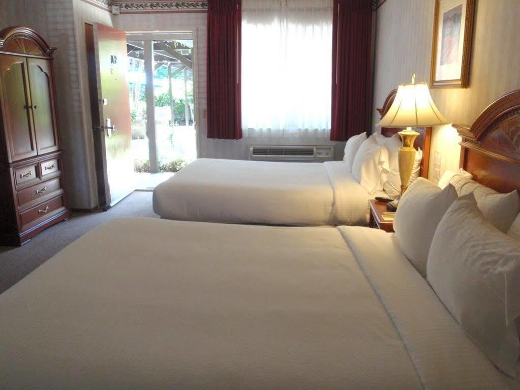 Roman Spa Resort Calistoga Εξωτερικό φωτογραφία