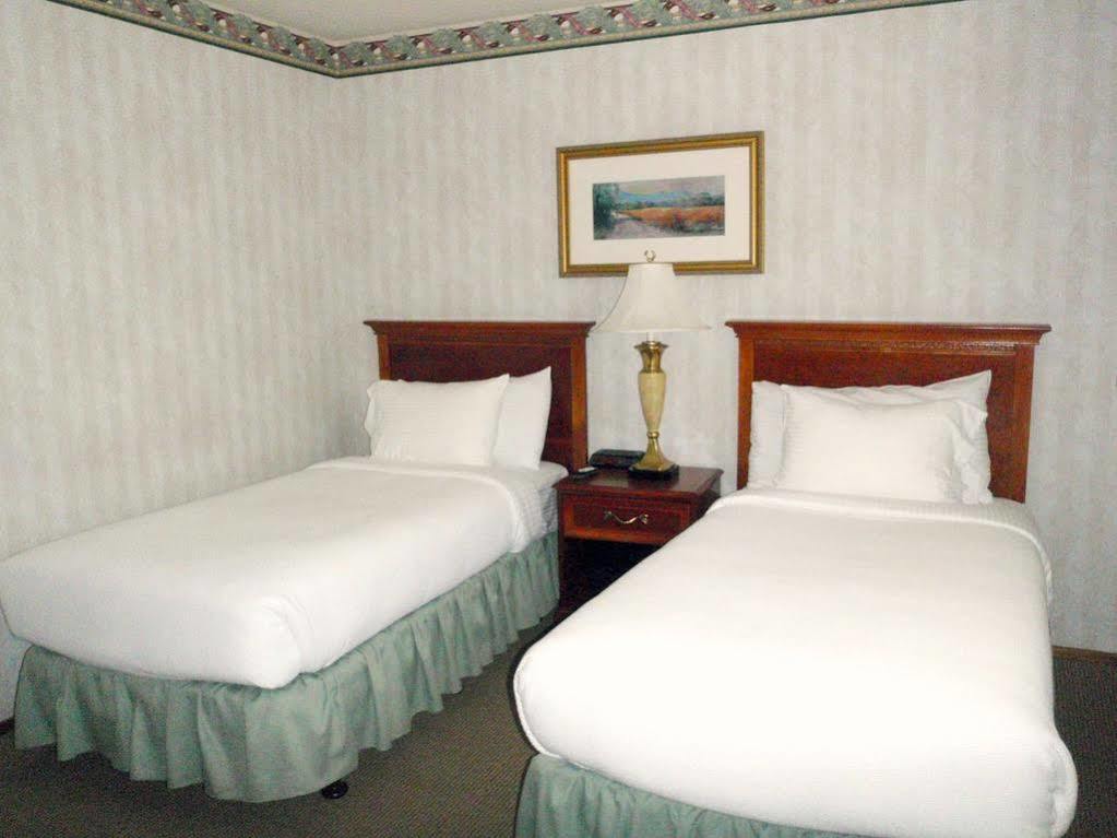 Roman Spa Resort Calistoga Εξωτερικό φωτογραφία
